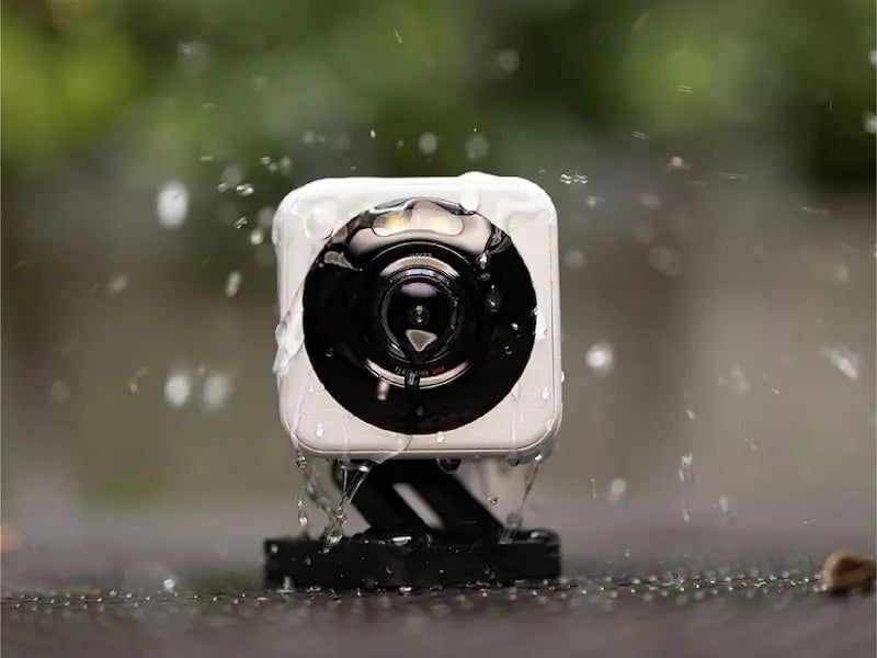 pet cam 2k hd camera indoor/outdoor motion activated with spotlight & siren.